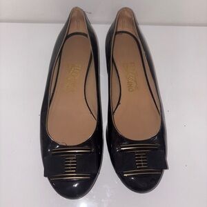 Black ferregammo flats
